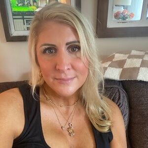 Meet your Posher, Janet